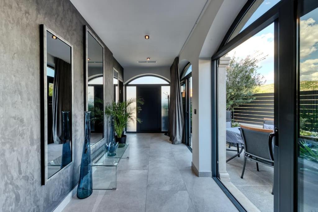 דוברובניק Apartment One B With Heated Private Pool מראה חיצוני תמונה