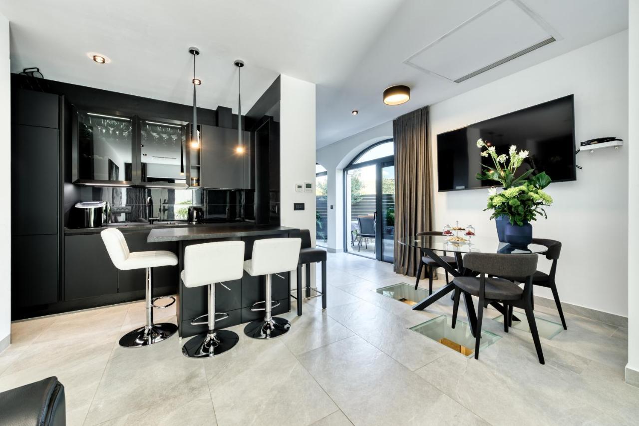 דוברובניק Apartment One B With Heated Private Pool מראה חיצוני תמונה