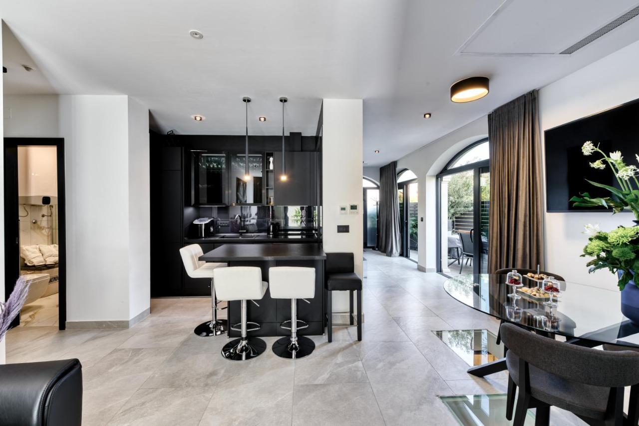 דוברובניק Apartment One B With Heated Private Pool מראה חיצוני תמונה